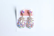Load image into Gallery viewer, Rhinestone Pineapple Earrings

