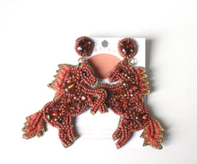 Load image into Gallery viewer, Kentucky Horse Seedbead Earrings
